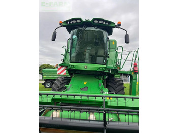 Moissonneuse-batteuse JOHN DEERE T560