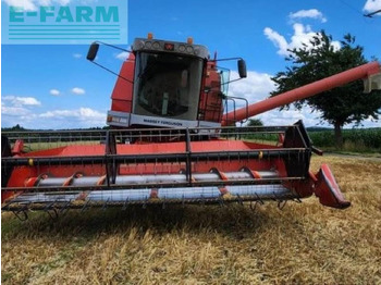 Moissonneuse-batteuse MASSEY FERGUSON