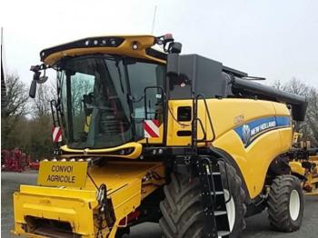 Moissonneuse-batteuse New Holland CX 7.80