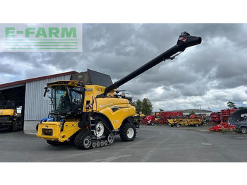 Moissonneuse-batteuse NEW HOLLAND CR8.80