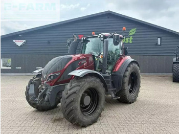 Tracteur agricole VALTRA