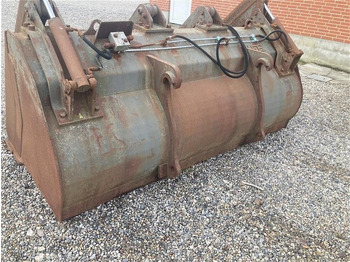 Matériel d'ensilage VOLVO