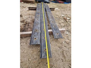 Godet neuf Big Hardox Schürfleiste 240 cm: photos 3