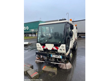 Balayeuse de voirie SCARAB