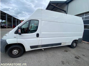 Fourgon utilitaire FIAT Ducato
