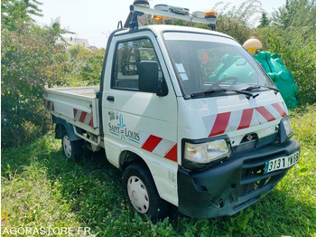 Utilitaire benne PIAGGIO
