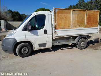 Fourgon utilitaire PEUGEOT Boxer