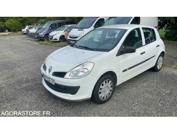 Voiture RENAULT