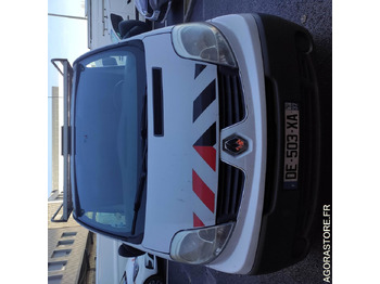 Fourgon utilitaire RENAULT Trafic