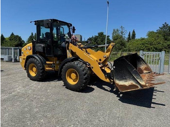 Chargeuse sur pneus CATERPILLAR 908