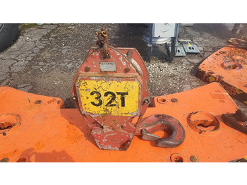 Grue auxiliaire FAUN