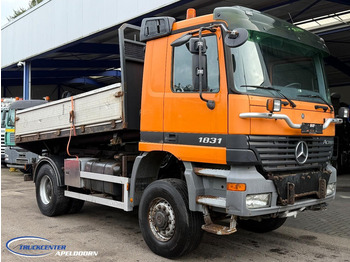 Camion benne MERCEDES-BENZ Actros 1831