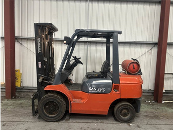 Chariot élévateur à gaz TOYOTA FGF 30