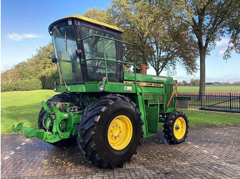 Machine agricole JOHN DEERE 5720