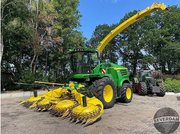 Machine agricole JOHN DEERE 8400