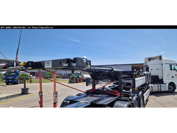 Semi-remorque porte-conteneur/ Caisse mobile KRONE SDC