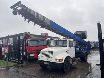 Camion avec nacelle TEUPEN