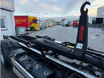 Camion ampliroll Mitsubishi Canter 7C18 - EURO 6 + HIAB 5 TON HOOKLIFT: photos 5 Camion ampliroll Mitsubishi Canter 7C18 - EURO 6 + HIAB 5 TON HOOKLIFT: photos 5