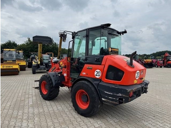 Chargeuse sur pneus Kubota R 090: photos 2