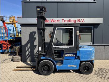 Chariot élévateur diesel CATERPILLAR DP