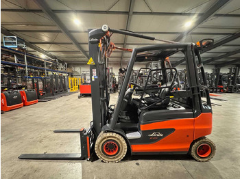 Chariot élévateur LINDE E25