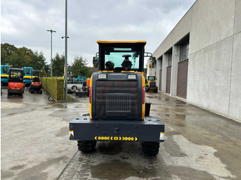 Chargeuse sur pneus BLANCHE - 2025 - TW36 - SHOVEL: photos 5 Chargeuse sur pneus BLANCHE - 2025 - TW36 - SHOVEL: photos 5