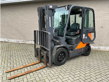 Chariot élévateur DOOSAN