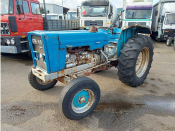Tracteur agricole EBRO
