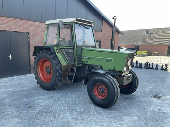 Tracteur agricole FENDT