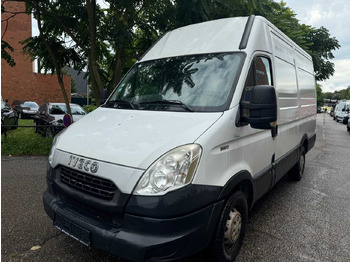 Véhicule utilitaire IVECO Daily