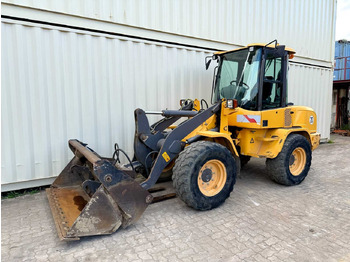 Chargeuse sur pneus VOLVO L30G