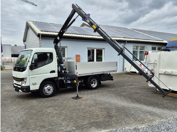 Utilitaire plateau FUSO