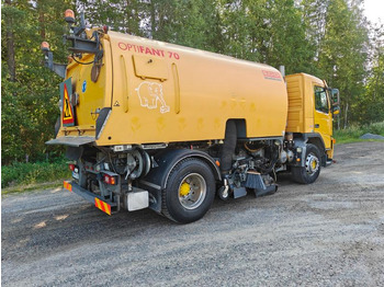 Balayeuse de voirie BUCHER Optifant 70 Volvo FM9: photos 3