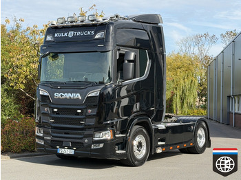 Tracteur routier SCANIA R 580