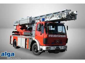 Camion de pompier MERCEDES-BENZ