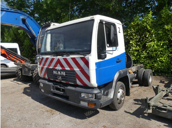 Châssis cabine MAN L2000