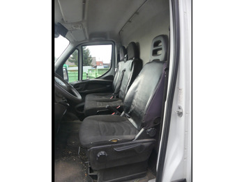 Fourgon utilitaire Camionnette Iveco Daily (2016-134.234 km): photos 5