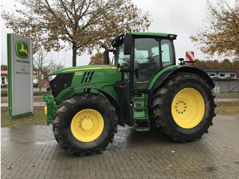 Tracteur agricole JOHN DEERE 6215R