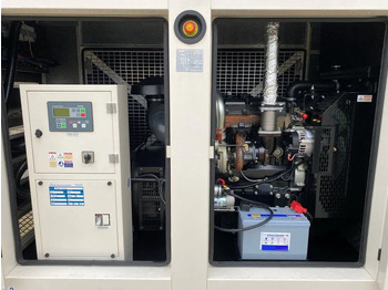 Groupe électrogène neuf Perkins 66 kVA Silent generatorset New !: photos 2