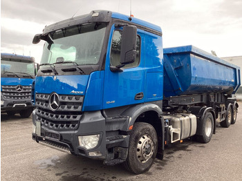 Tracteur routier MERCEDES-BENZ Arocs 1845