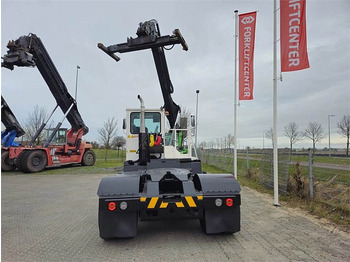Tracteur portuaire Terberg YT220: photos 4