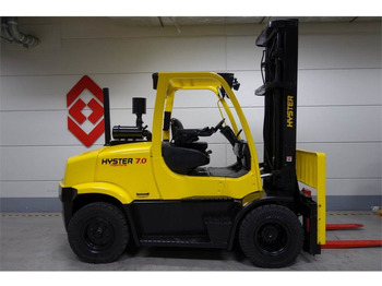 Tracteur portuaire TERBERG