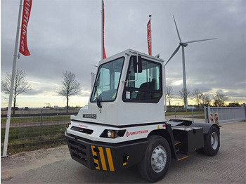Tracteur portuaire TERBERG