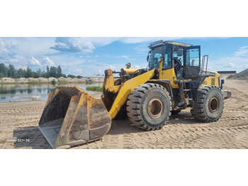 Chargeuse sur pneus KOMATSU WA480