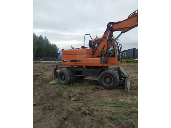Pelle sur pneus Doosan DX160 w: photos 5