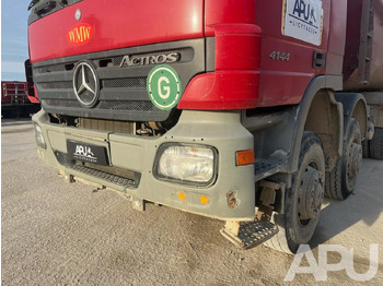 Camion benne Mercedes-Benz Actros 4144 K: photos 3 Camion benne Mercedes-Benz Actros 4144 K: photos 3