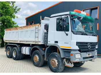 Camion benne MERCEDES-BENZ Actros 4144