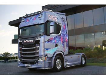 Tracteur routier SCANIA S 580