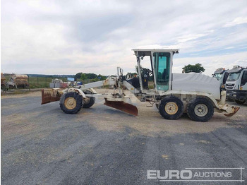 Niveleuse NEW HOLLAND