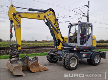 Pelle sur pneus WACKER